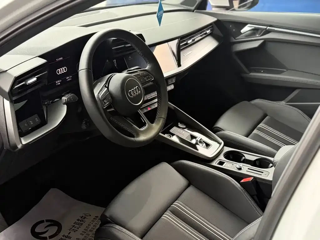 Audi A3 2024 из CN, фото 10
