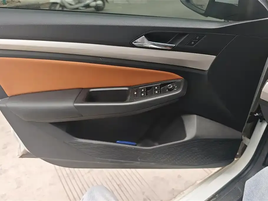 Volkswagen Bora 2025 из CN, фото 4