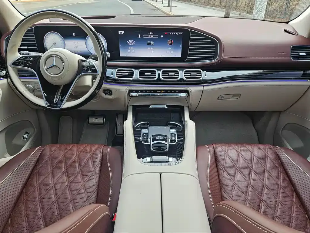 Mercedes-Benz GLS — фото 4