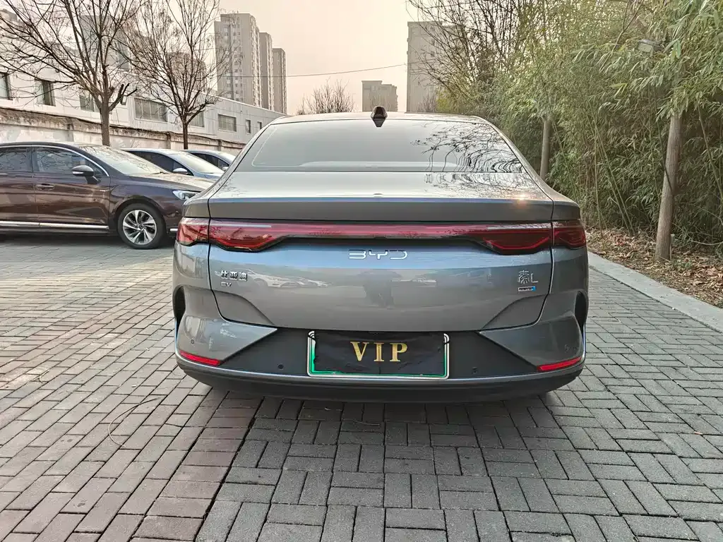 BYD Qin L — фото 9