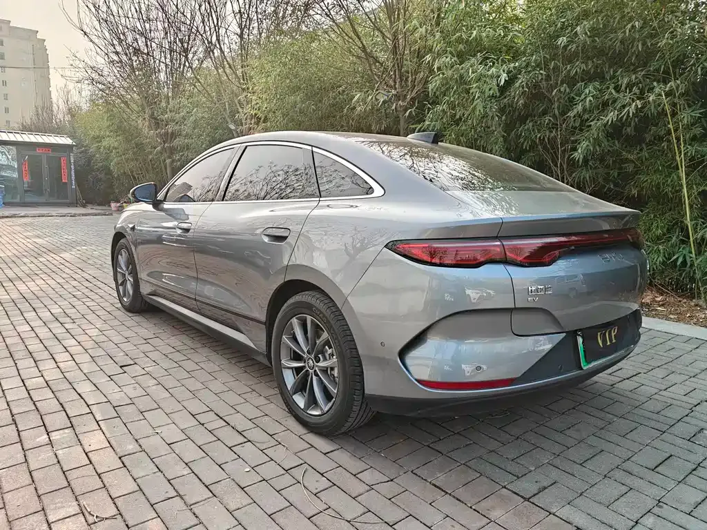 BYD Qin L — фото 10