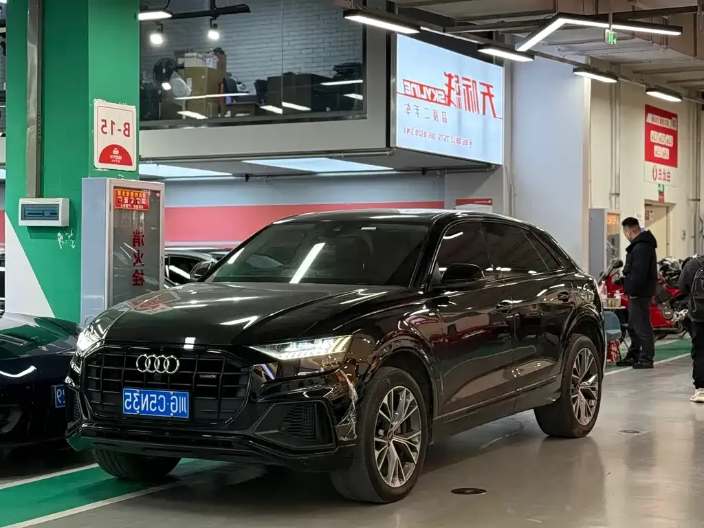Audi Q8 2022 из CN, фото 1