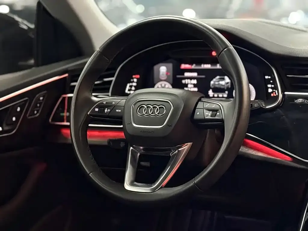Audi Q8 2022 из CN, фото 5