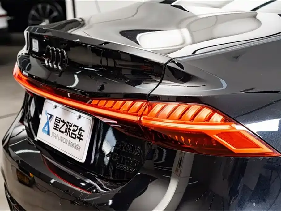 Audi A7L 2025 из CN, фото 8