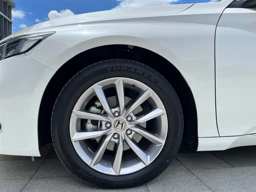 Honda Accord — фото 4