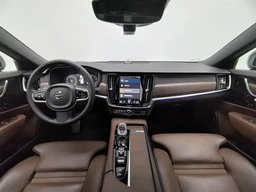 Volvo S90 — фото 10