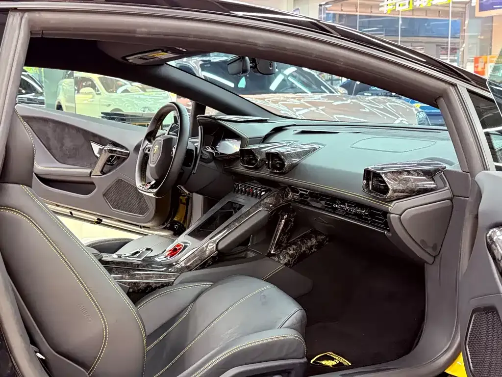 Lamborghini Huracan 2021 из CN, фото 4