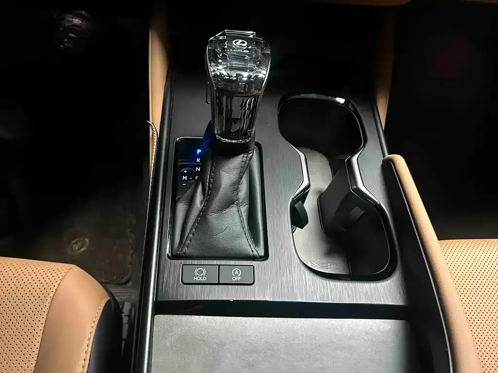 Lexus ES 2025 из CN, фото 5