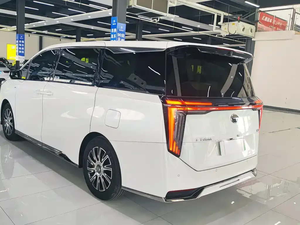 GAC Motor Trumpchi E9 — фото 4