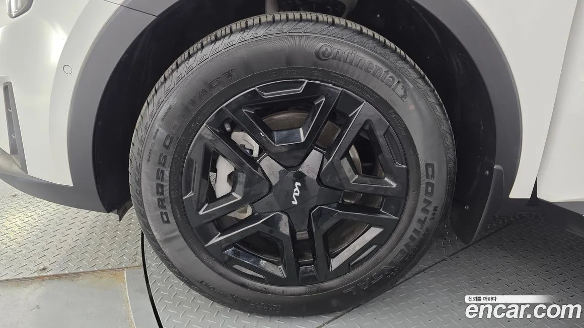 Kia Sorento — фото 8