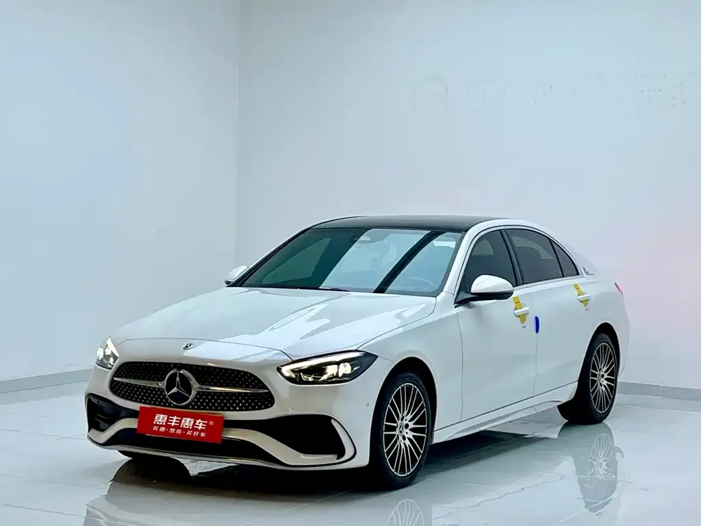 Mercedes-Benz C-Class — фото 1