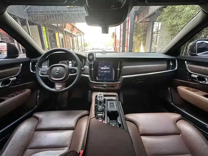 Volvo S90 — фото 5