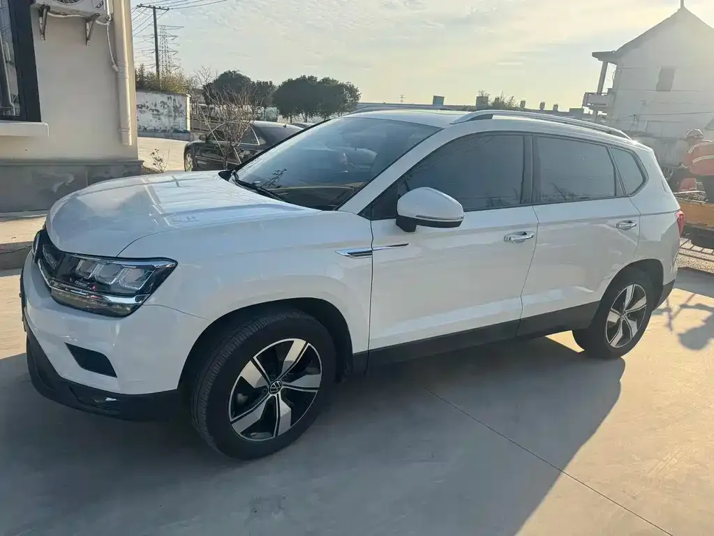 Volkswagen Tharu 2021 из CN, фото 1