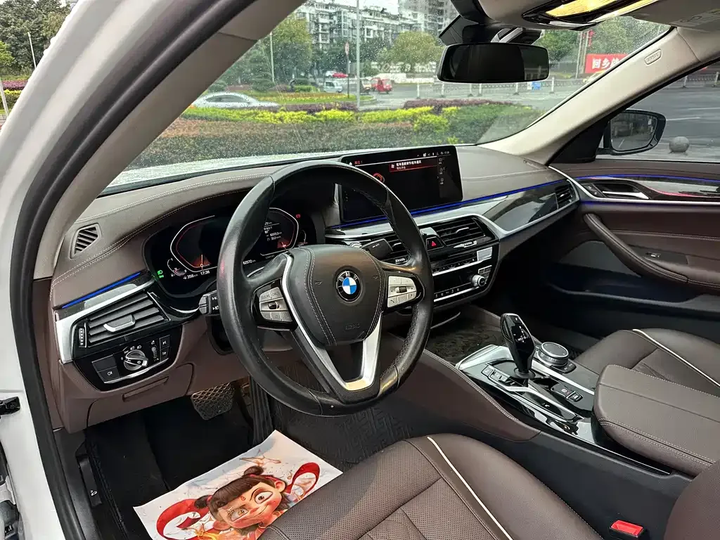 BMW 5 Series — фото 5