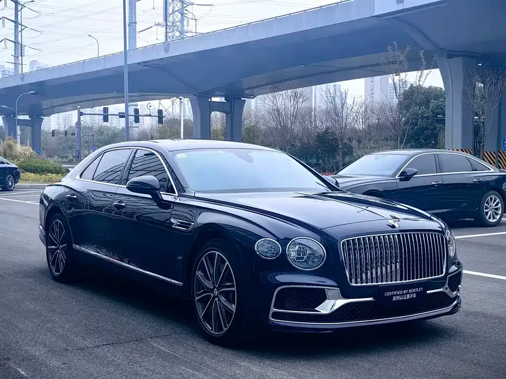 Bentley Flying Spur 2021 из CN, фото 10