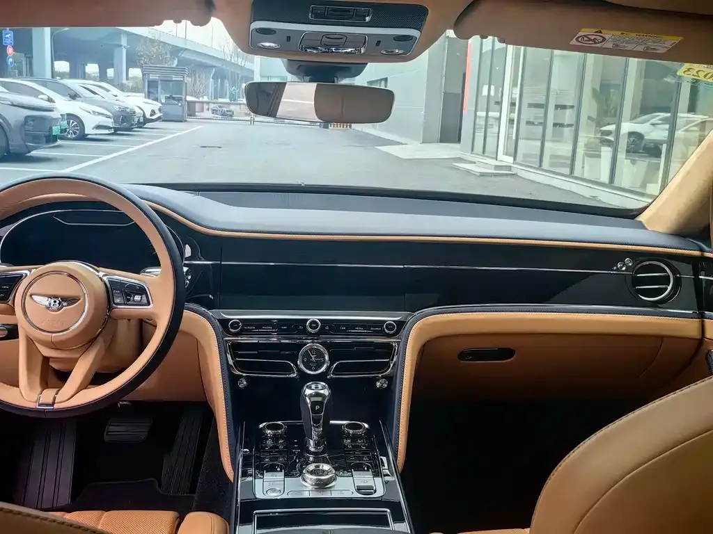 Bentley Flying Spur 2021 из CN, фото 7