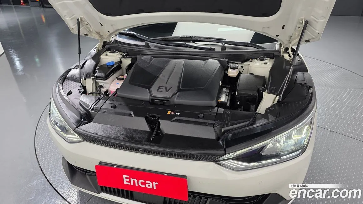 Kia EV6 — фото 9