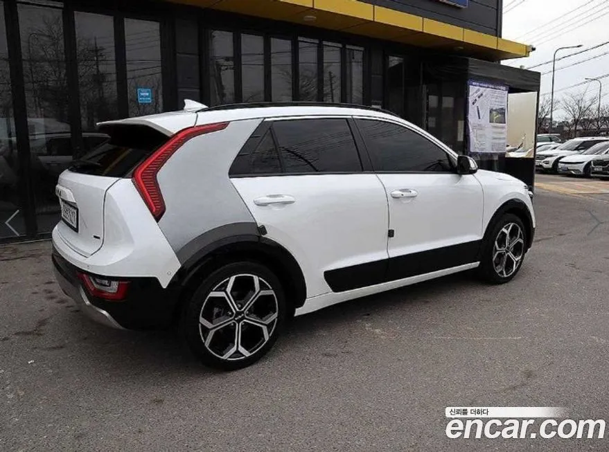 Kia Niro — фото 10