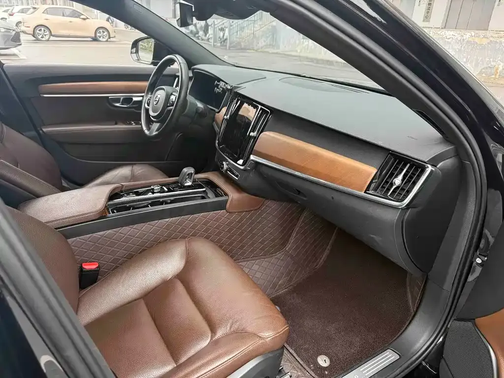 Volvo S90 2022 из CN, фото 9