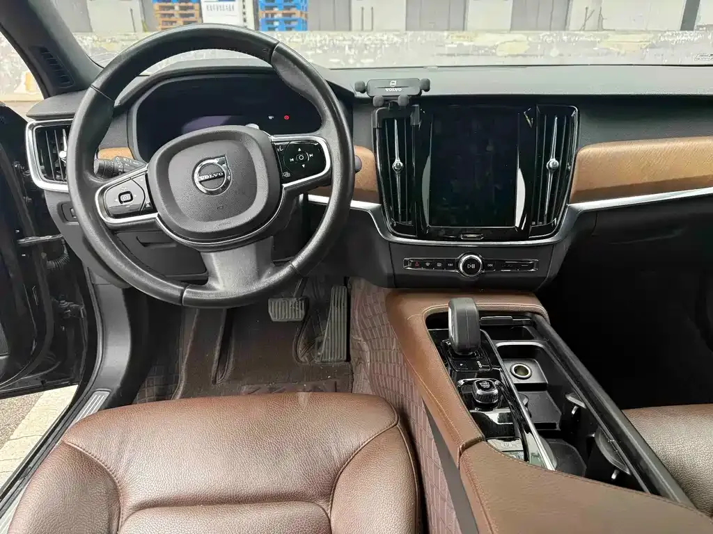 Volvo S90 2022 из CN, фото 3