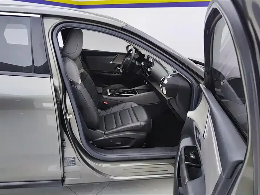 Citroen C5 X 2023 из CN, фото 3