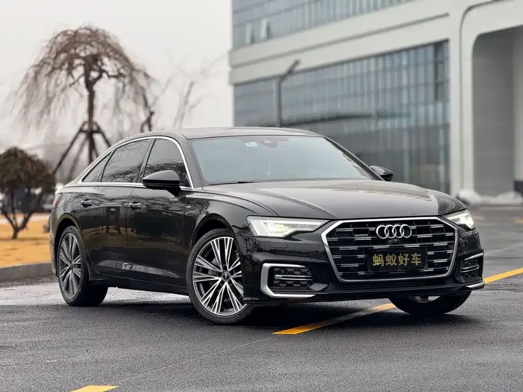 Audi A6L — фото 8