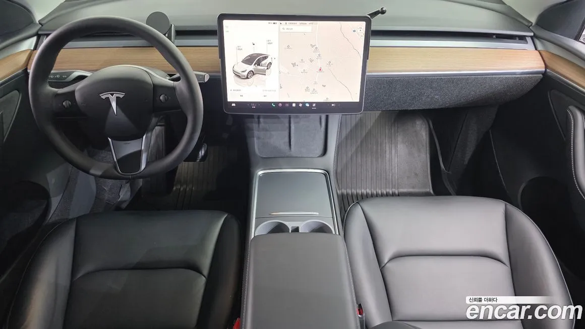 Tesla Model Y — фото 7