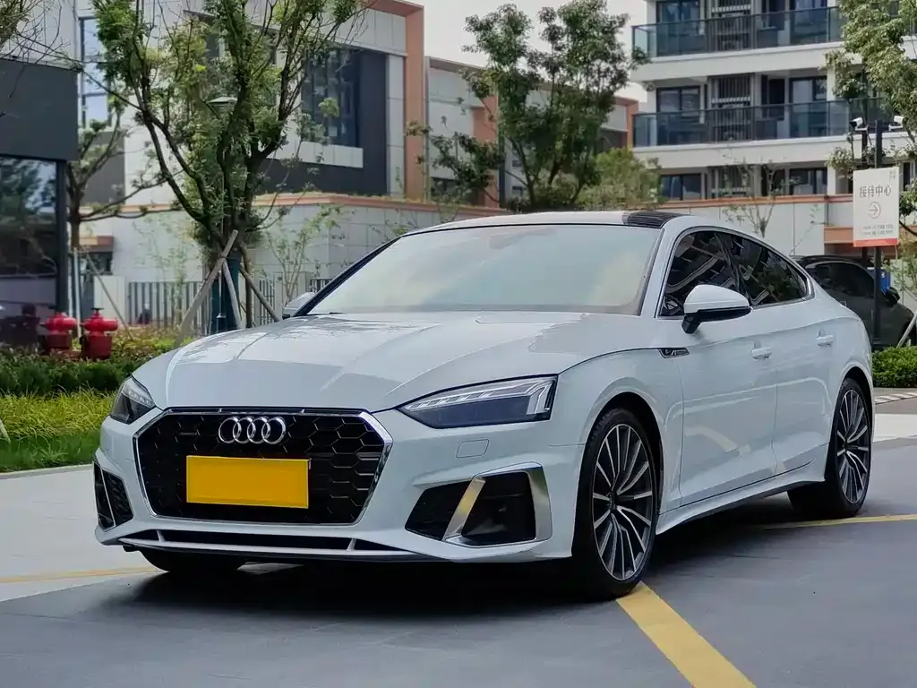 Audi A5 (Import) 2023 из CN, фото 1