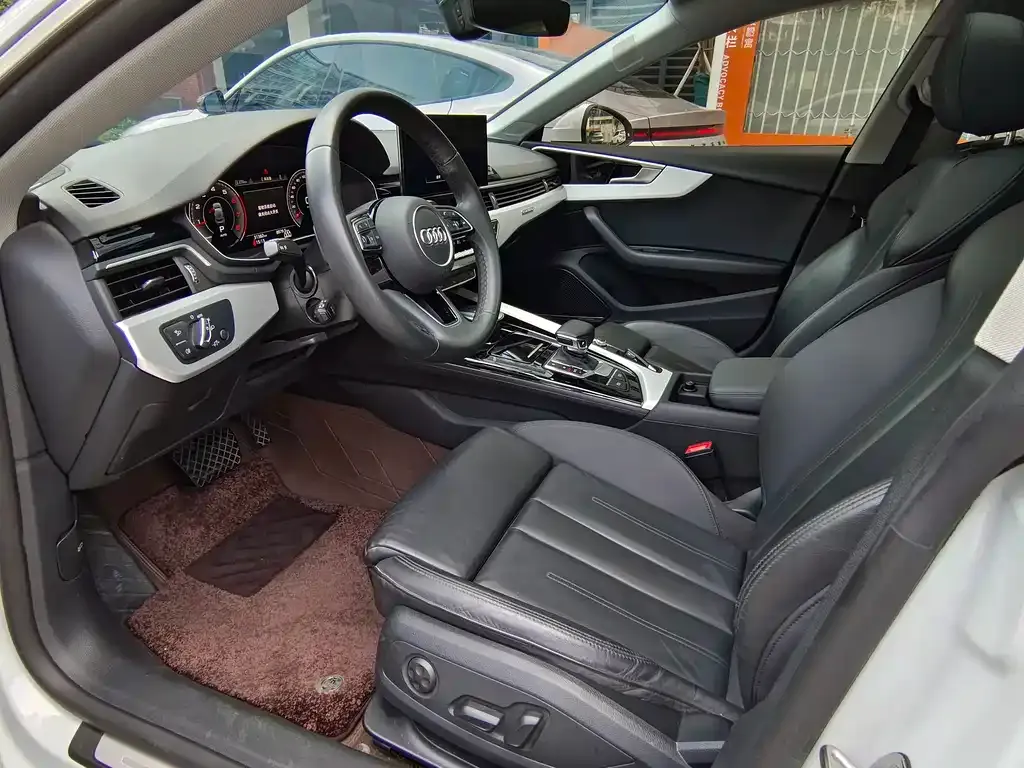 Audi A5 (Import) 2023 из CN, фото 2
