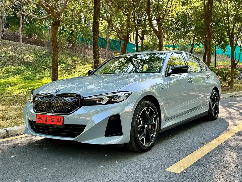 BMW i3 — фото 1