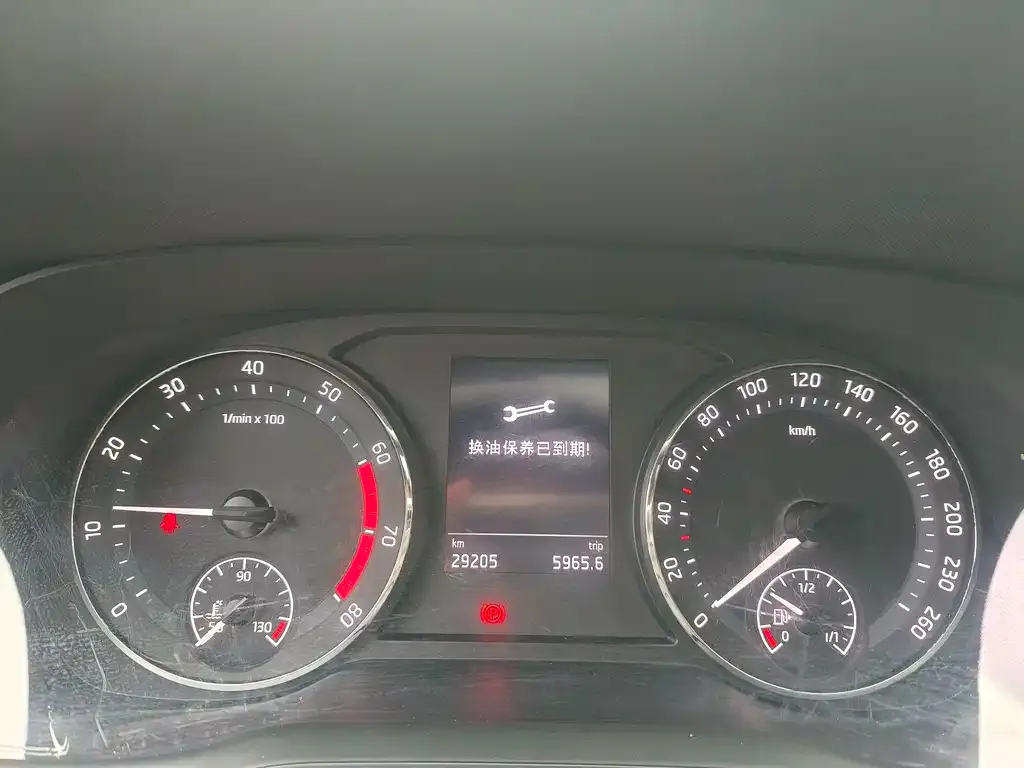 Skoda Octavia — фото 2