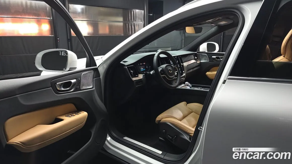 Volvo XC60 2025 из KR, фото 8