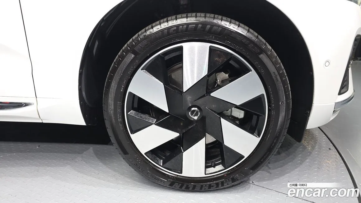 Volvo XC60 2025 из KR, фото 7