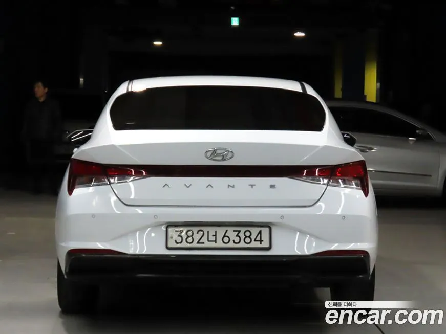 Hyundai AVANTE — фото 2