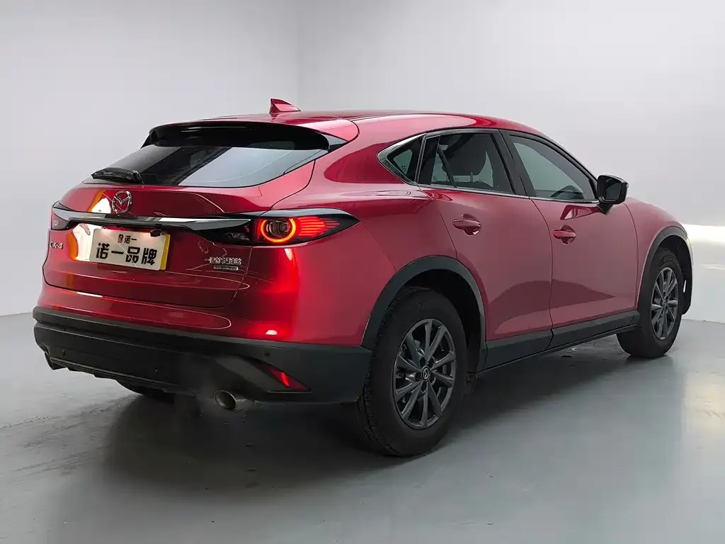 Mazda CX-4 — фото 4
