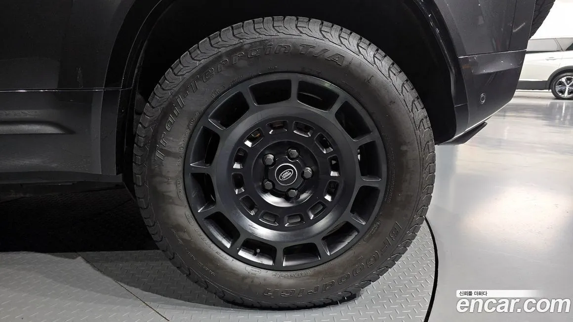 Land Rover Defender 2025 из KR, фото 8