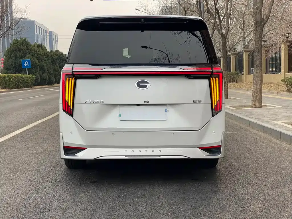 GAC Motor Trumpchi E9 — фото 2
