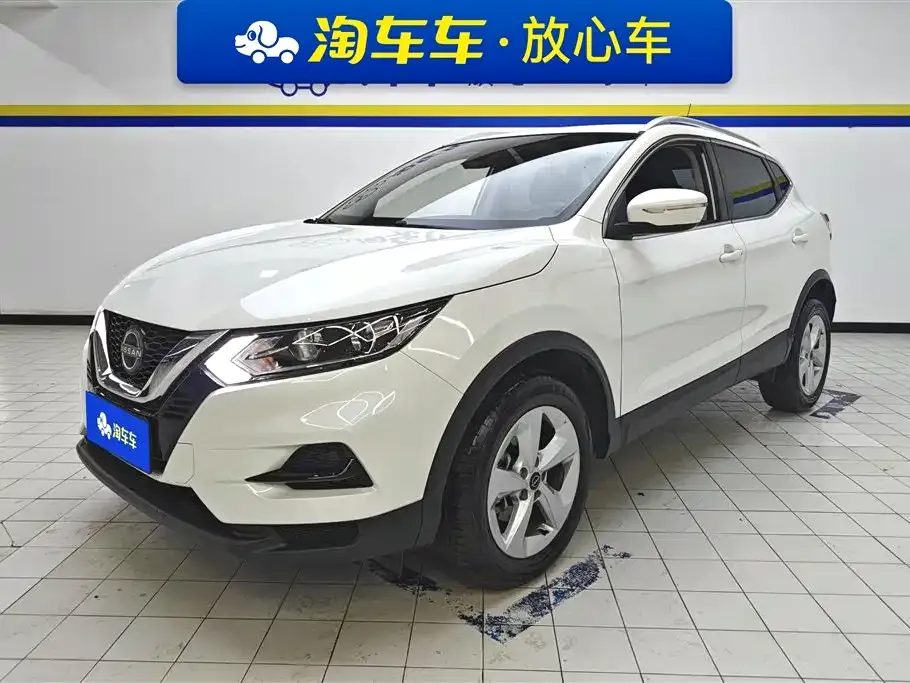 Nissan Qashqai — фото 1