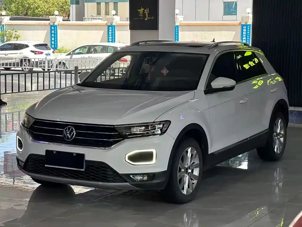 Volkswagen T-Roc 2021 из CN, фото 1