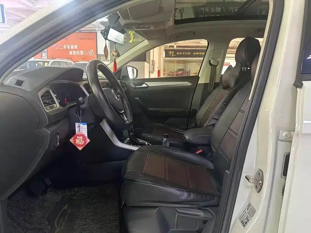 Volkswagen T-Roc 2021 из CN, фото 3