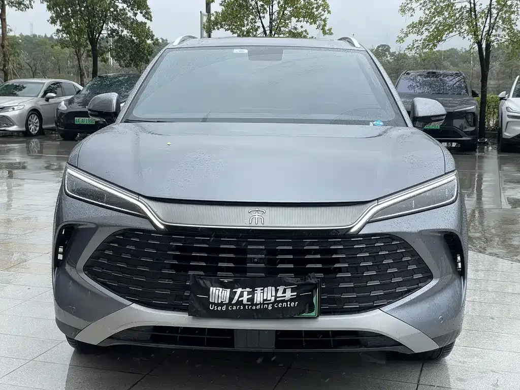 BYD L DM-i — фото 4