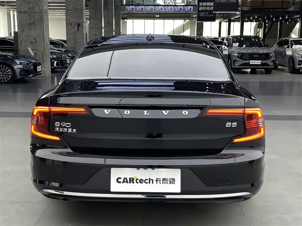 Volvo S90 — фото 8