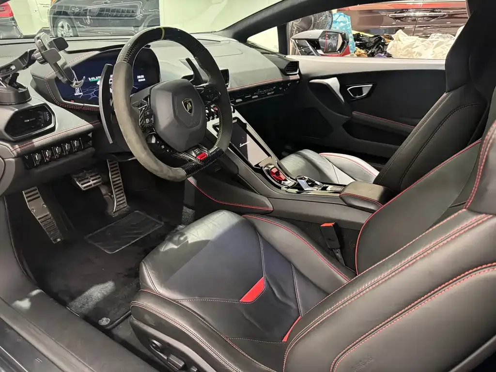 Lamborghini Huracan — фото 10