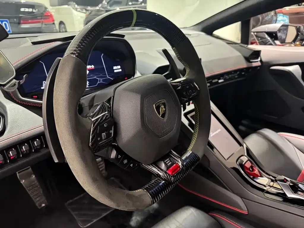 Lamborghini Huracan — фото 7