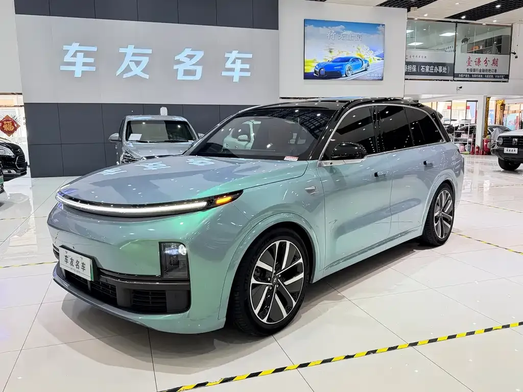 Li Auto L8 2022 из CN, фото 1