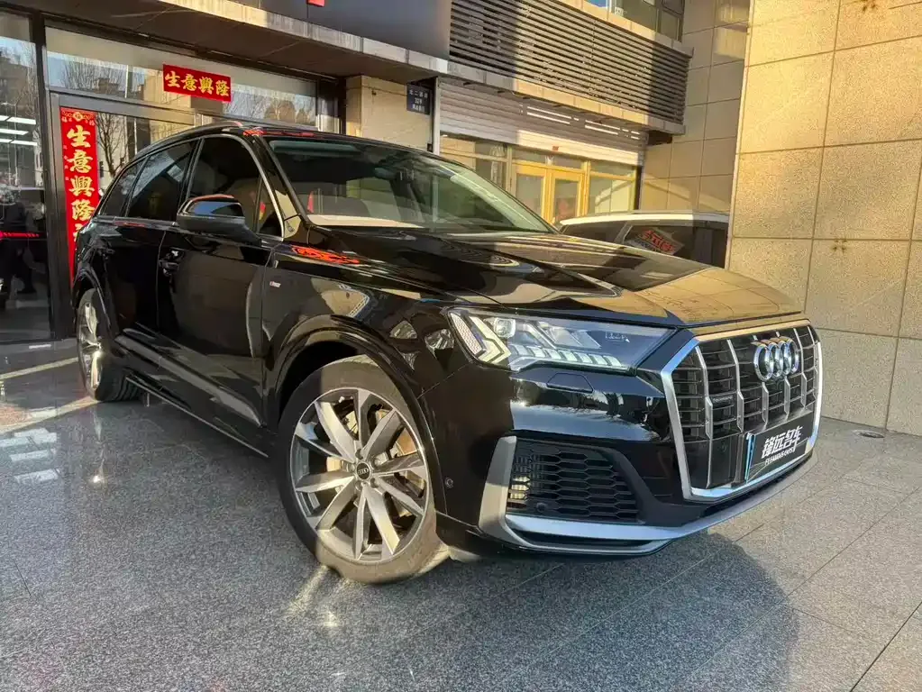 Audi Q7 — фото 4