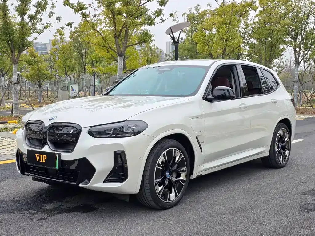 BMW iX3 2025 из CN, фото 1