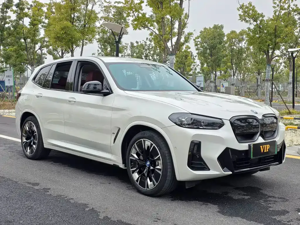 BMW iX3 2025 из CN, фото 7