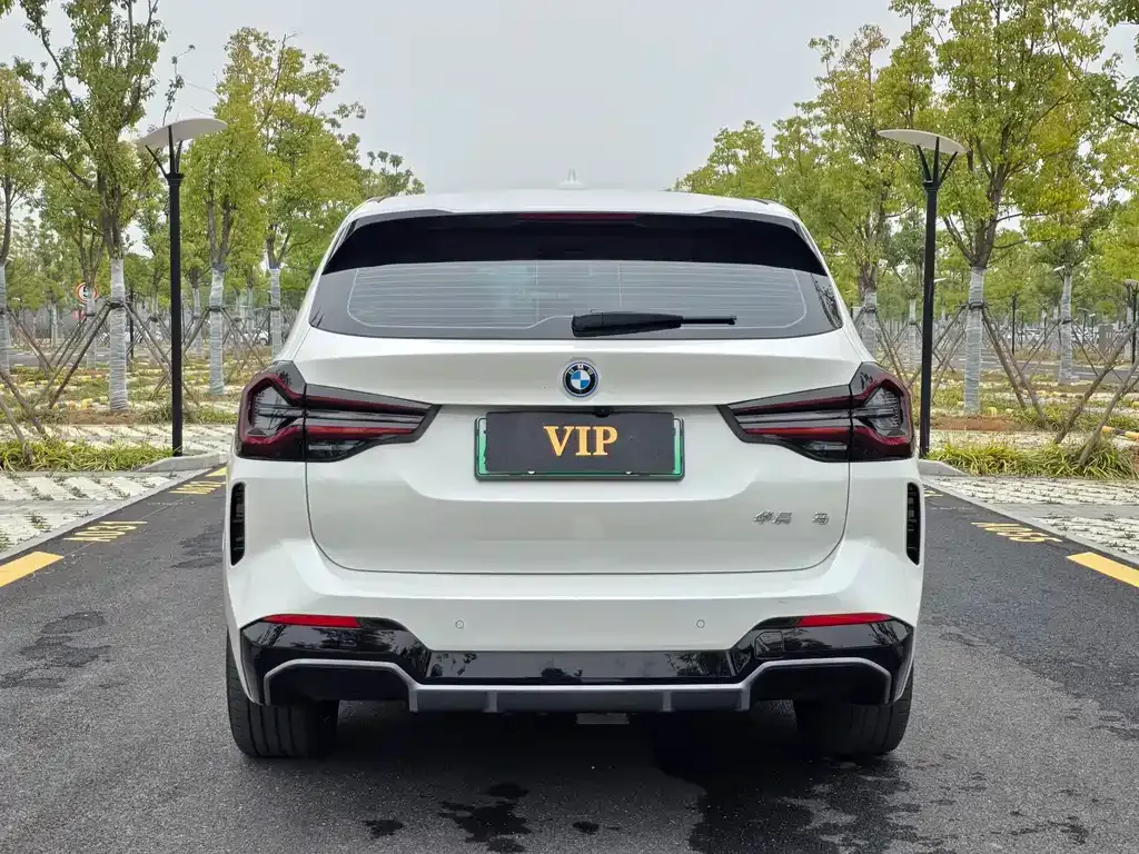 BMW iX3 2025 из CN, фото 5