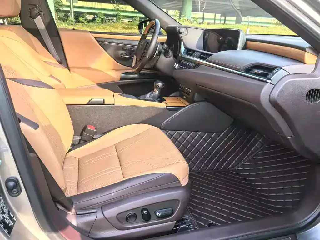 Lexus ES 2021 из CN, фото 8